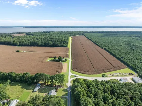 5624 Archbell Road Bath NC 27808