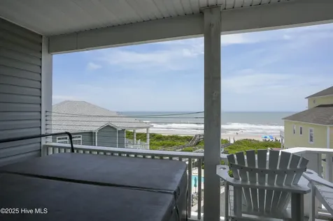 876 Villas Drive North Topsail Beach NC 28460
