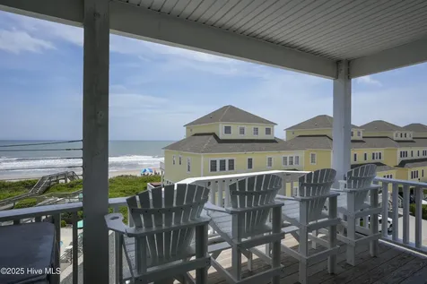 876 Villas Drive North Topsail Beach NC 28460