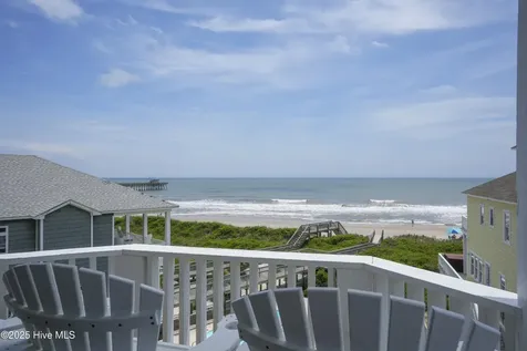 876 Villas Drive North Topsail Beach NC 28460