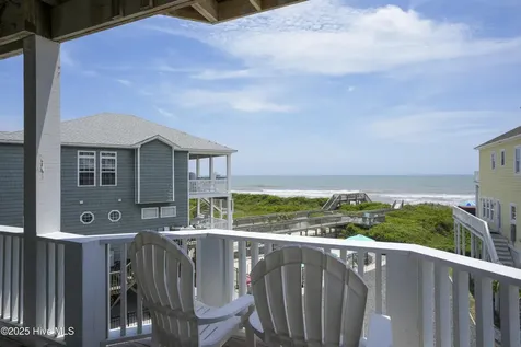 876 Villas Drive North Topsail Beach NC 28460