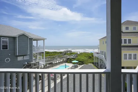 876 Villas Drive North Topsail Beach NC 28460