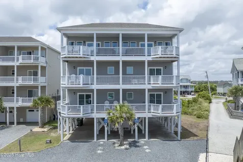 876 Villas Drive North Topsail Beach NC 28460