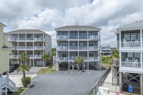 876 Villas Drive North Topsail Beach NC 28460