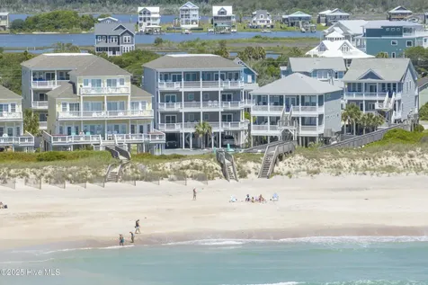 876 Villas Drive North Topsail Beach NC 28460