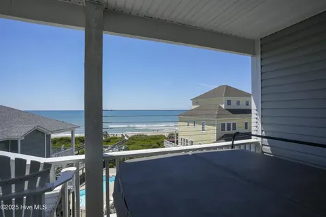 878 Villas Drive North Topsail Beach NC 28460