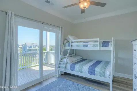 878 Villas Drive North Topsail Beach NC 28460