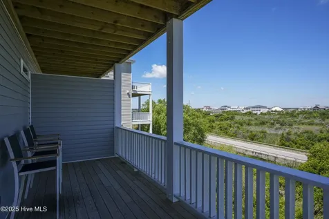 878 Villas Drive North Topsail Beach NC 28460