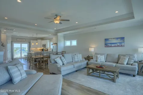 878 Villas Drive North Topsail Beach NC 28460