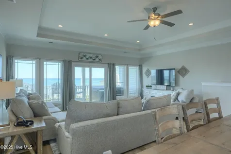 878 Villas Drive North Topsail Beach NC 28460