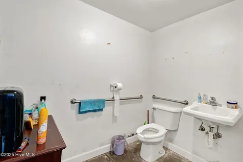 122 W College Street Warsaw NC 28398