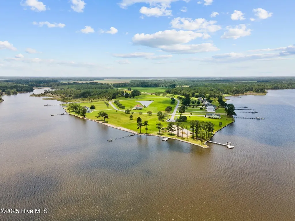 42 River Drive Belhaven NC 27810