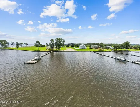 42 River Drive Belhaven NC 27810