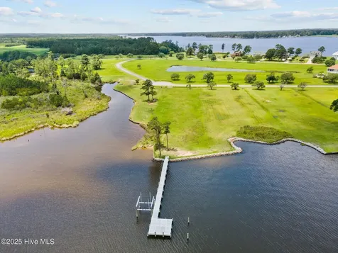 42 River Drive Belhaven NC 27810