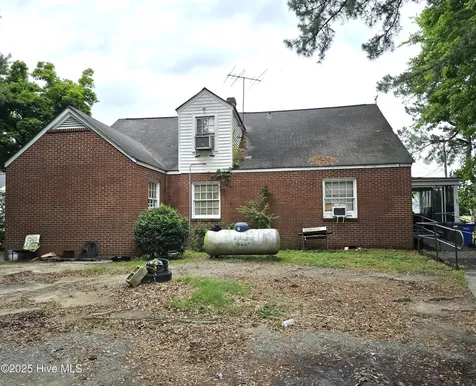 6754 E Main Street Saratoga NC 27873