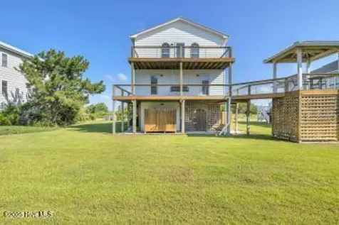6707 Kings Lynn Drive Oak Island NC 28465