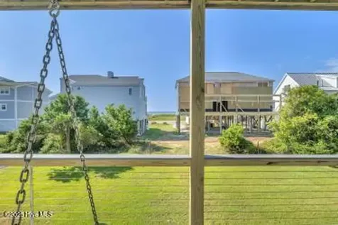 6707 Kings Lynn Drive Oak Island NC 28465