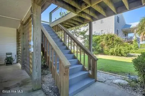6707 Kings Lynn Drive Oak Island NC 28465