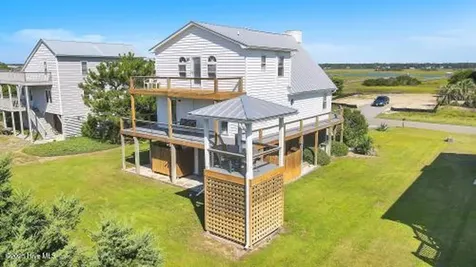 6707 Kings Lynn Drive Oak Island NC 28465