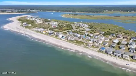 6707 Kings Lynn Drive Oak Island NC 28465