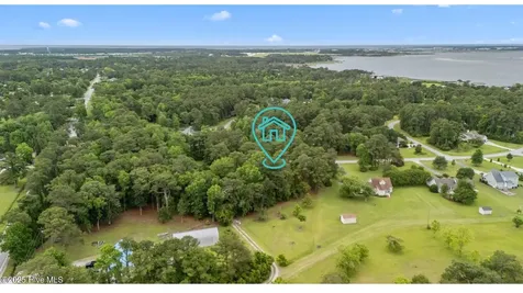 210 Winding Woods Way Beaufort NC 28516