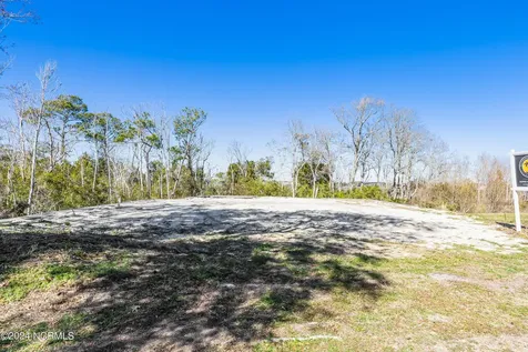 208 Elizabeth Drive Oak Island NC 28465