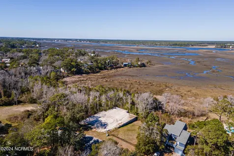 208 Elizabeth Drive Oak Island NC 28465