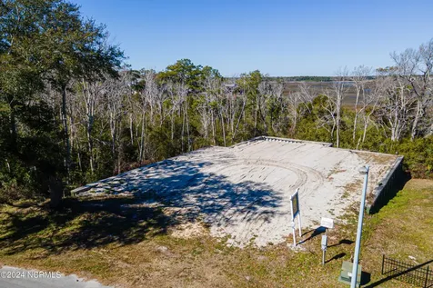 208 Elizabeth Drive Oak Island NC 28465