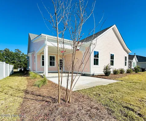 102 Whispering Pine Lane Holly Ridge NC 28445