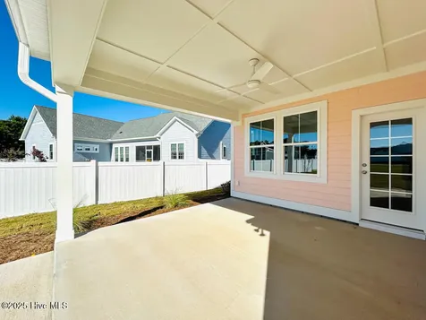 102 Whispering Pine Lane Holly Ridge NC 28445