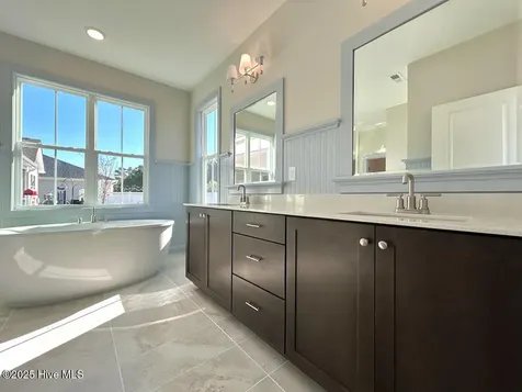 102 Whispering Pine Lane Holly Ridge NC 28445