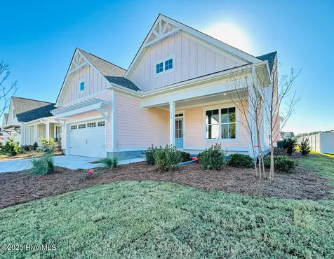 102 Whispering Pine Lane Holly Ridge NC 28445