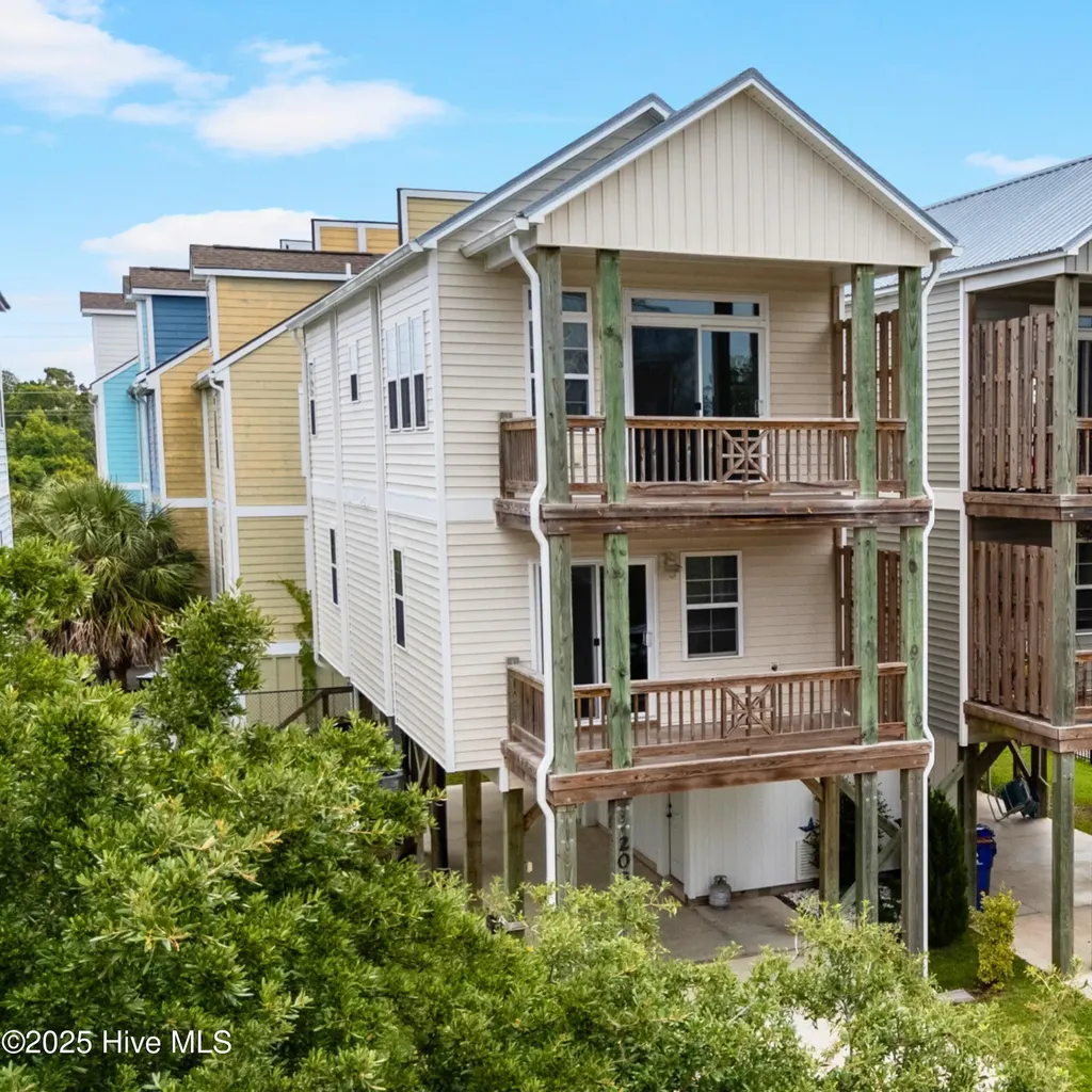 208A Bridgeview Court Surf City NC 28445