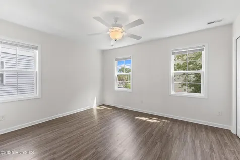 208A Bridgeview Court Surf City NC 28445