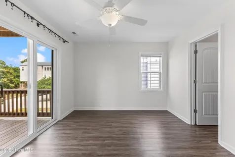 208A Bridgeview Court Surf City NC 28445