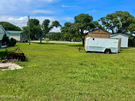976 Island Road Harkers Island NC 28531