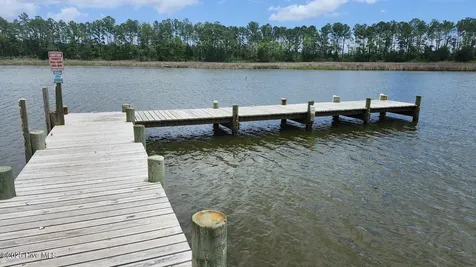 105 Zachary Court Beaufort NC 28516