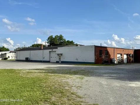 403 Washington Street Williamston NC 27892