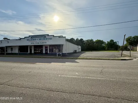 403 Washington Street Williamston NC 27892