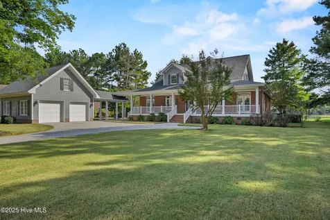 376 Red Fox Run Drive Wallace NC 28466