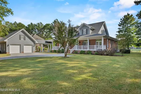 376 Red Fox Run Drive Wallace NC 28466