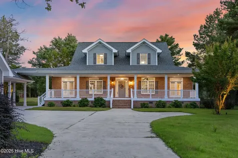 376 Red Fox Run Drive Wallace NC 28466