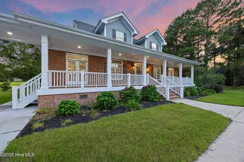 376 Red Fox Run Drive Wallace NC 28466