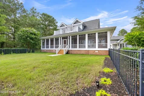376 Red Fox Run Drive Wallace NC 28466