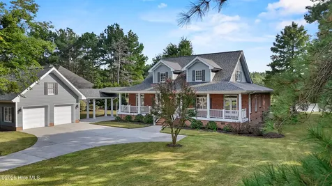 376 Red Fox Run Drive Wallace NC 28466
