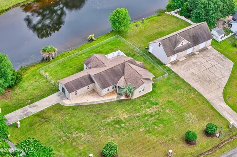 131 Pine Lake Circle SW Ocean Isle Beach NC 28469