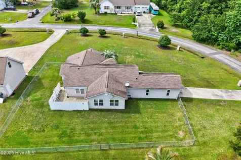 131 Pine Lake Circle SW Ocean Isle Beach NC 28469