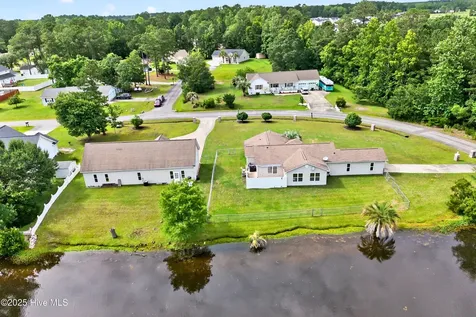 131 Pine Lake Circle SW Ocean Isle Beach NC 28469