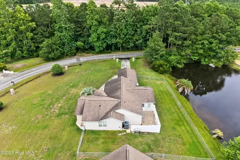 131 Pine Lake Circle SW Ocean Isle Beach NC 28469