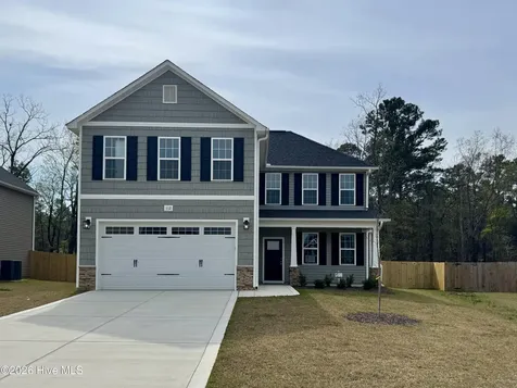 112 Ironbark Drive Raeford NC 28376